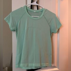 Lululemon swiftly tech short sleeve race length